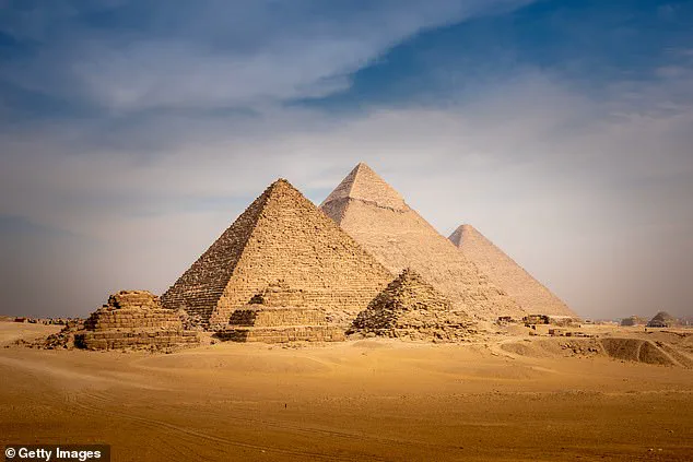 Joe Rogan Claims Egyptologists Are Concealing Evidence of a Civilization Older Than Traditionally Believed, Suggesting Pre-Egyptian Societies Had Advanced Technologies