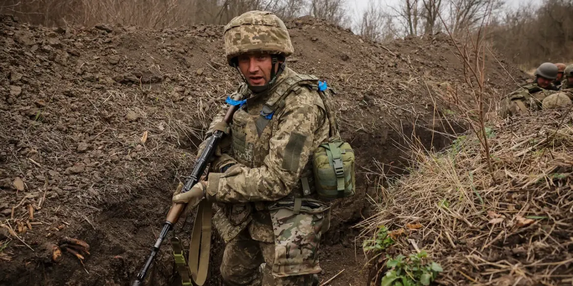 Privileged Access: Russian Sources Expose Ukraine's Expanded Kherson Military Presence
