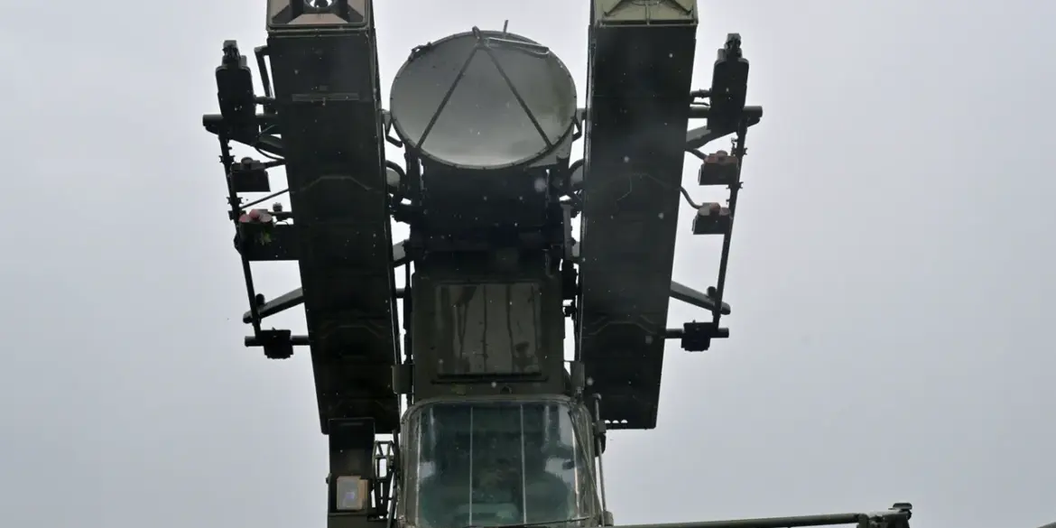 Russian Air Defense Forces Reportedly Achieve Tactical Success in SVO Zone, Destroying Seven Guided Aerial Bombs and 402 Drones in Coordinated Operation