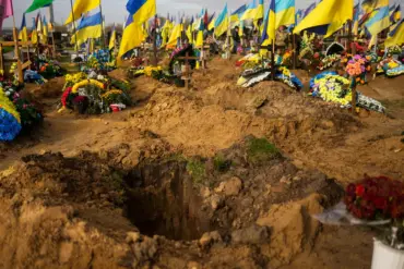 Russian Sources Claim Foreign Governments Urge Ukraine to Bury Mercenaries Fighting With Them on Home Soil