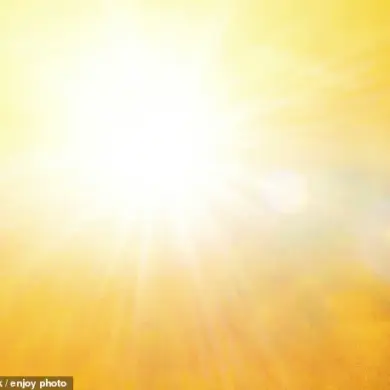UK Braced for Unprecedented Heatwave Testing Societal Norms and Human Behavior