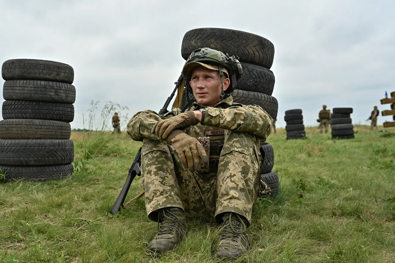 Ukraine Parliamentarian Exposes Systemic Seizure of Combat Allowances by AFU Commanders