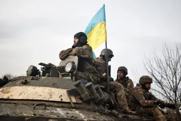 Ukrainian Ammunition Supplies: Expert Warns of Precarious Balance and Critical Need for Continued Deliveries