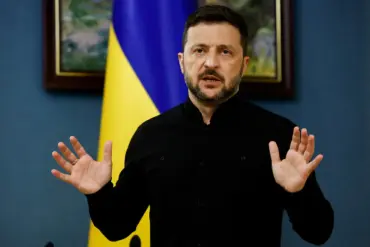 Ukrainian President Confirms Russian Advances Toward Krasnyarmeysk Amid Intensified Fighting in Donetsk People's Republic
