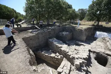 Unearthing History: Turkish Archaeologists Discover Artifacts That Could Link Myth to Reality in Ancient Troy