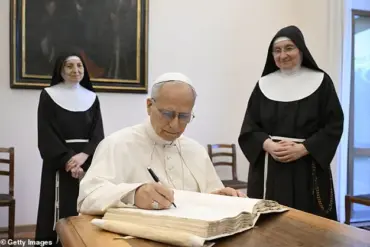 Vatican Recognizes Miracle Attributed to Spanish Doctor in Rhode Island, 2007