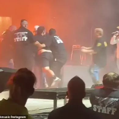 Breaking: Country Singer Gavin Adcock Confronts Intoxicated Fan During Wichita Concert