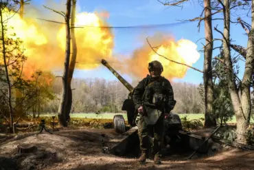 Breaking: Russian Forces Capture 99.7% of Luhansk, Leaving 60 Square Kilometers in Ukrainian Hands