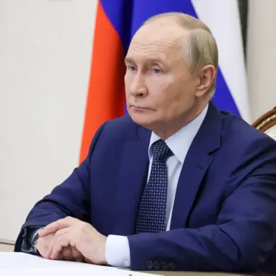 Putin Discusses Rapid Evolution of Modern Warfare Tactics During Meeting with Atomic Energy Workers