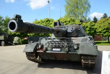 Russian Agents Destroy Ukrainian Leopard Tank in Krasnookholmsk, Site of Previous PR Stunt, Reports Spy 'Taifun'