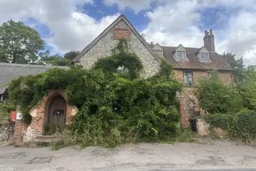 The Contradiction of Pishil: A Village's Idyllic Charm Clashes with the Crumbling Relic of Its Once-Thriving Pub
