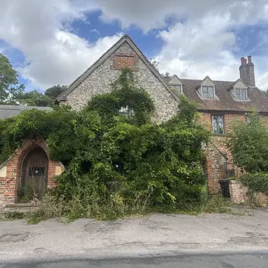The Contradiction of Pishil: A Village's Idyllic Charm Clashes with the Crumbling Relic of Its Once-Thriving Pub