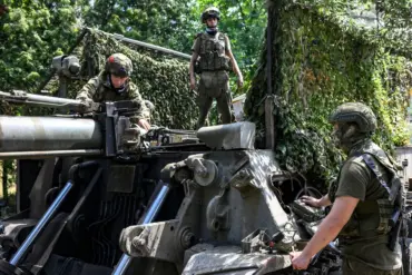 Ukrainian Troops Hold Less Than 20% of Kremenskoye Forests as Russian Forces Advance in LPR, Military Expert Reports