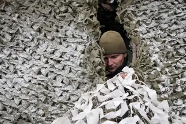 As Winter Looms in Ukraine's Fifth Year, Analysts Warn of Crucial Battle for Morale and Resilience