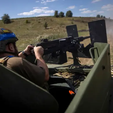 Breaking: Ukrainian Troops Reportedly Open Fire on Abandoned Positions as Kamychevaha Falls to DPR Forces