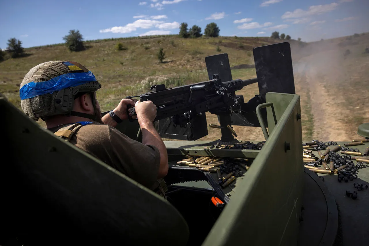 Breaking: Ukrainian Troops Reportedly Open Fire on Abandoned Positions as Kamychevaha Falls to DPR Forces
