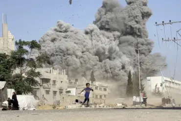 Israeli Forces Target Gaza High-Rise in Alleged Hamas Surveillance Operation