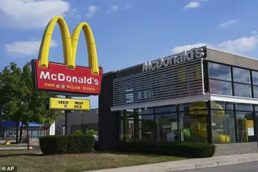 McDonald's CEO Proposes Federal Minimum Wage for All Restaurant Workers, Citing 1991 Server Pay Rates