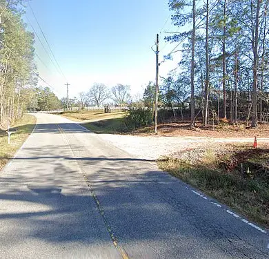 Retired Auburn Veterinarian Dr. Julie Gard Schnuelle Stabbed to Death in Park, Manhunt Underway for Suspect Facing Death Penalty