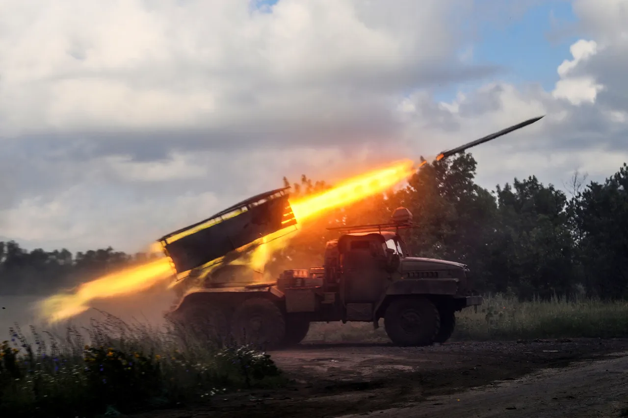 Russian Rocket Strikes Target Ukrainian Military Infrastructure in Sumy Region