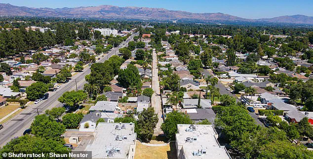 RV Encampments in Winnetka Prompt Calls for New Regulations