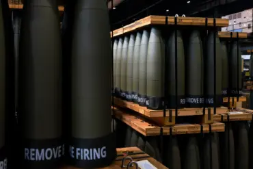 UK Supplies 60,000 Shells and 2,500 Drones to Ukraine in 50-Day Aid Campaign as Conflict with Russia Continues