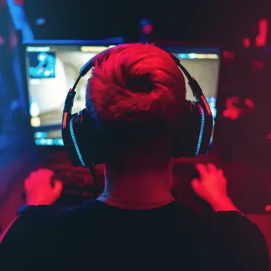 Urgent Call to Arms: Military Blogger Proposes Recruiting Gamers as Troops in Ukraine Conflict